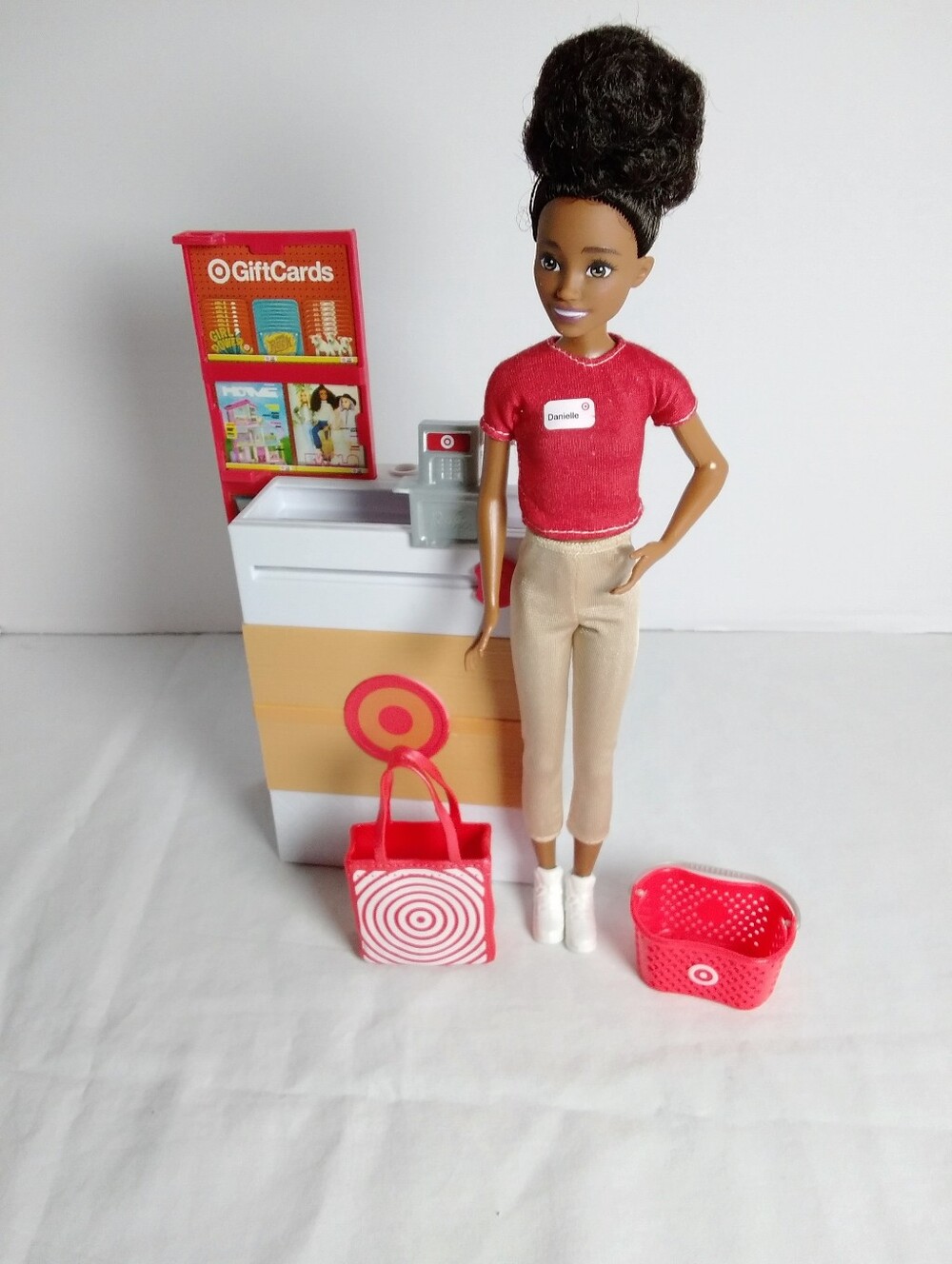Barbie Skipper First Jobs Danielle Doll Bundle